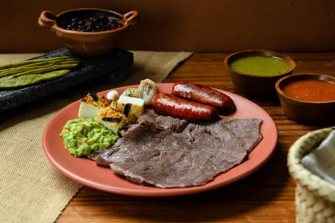 Fiesta Inn Cuernavaca Eksteriør billede